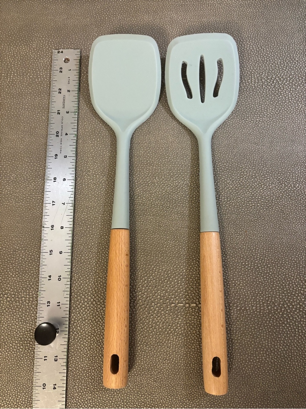 Silicone and Wood Kitchen Spatula Set - Sage Green